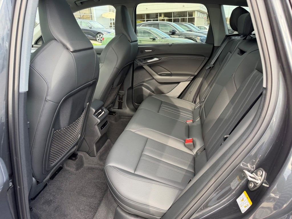 Certified 2025 Audi Q6 e-tron Premium Plus w/ Premium Plus image 19