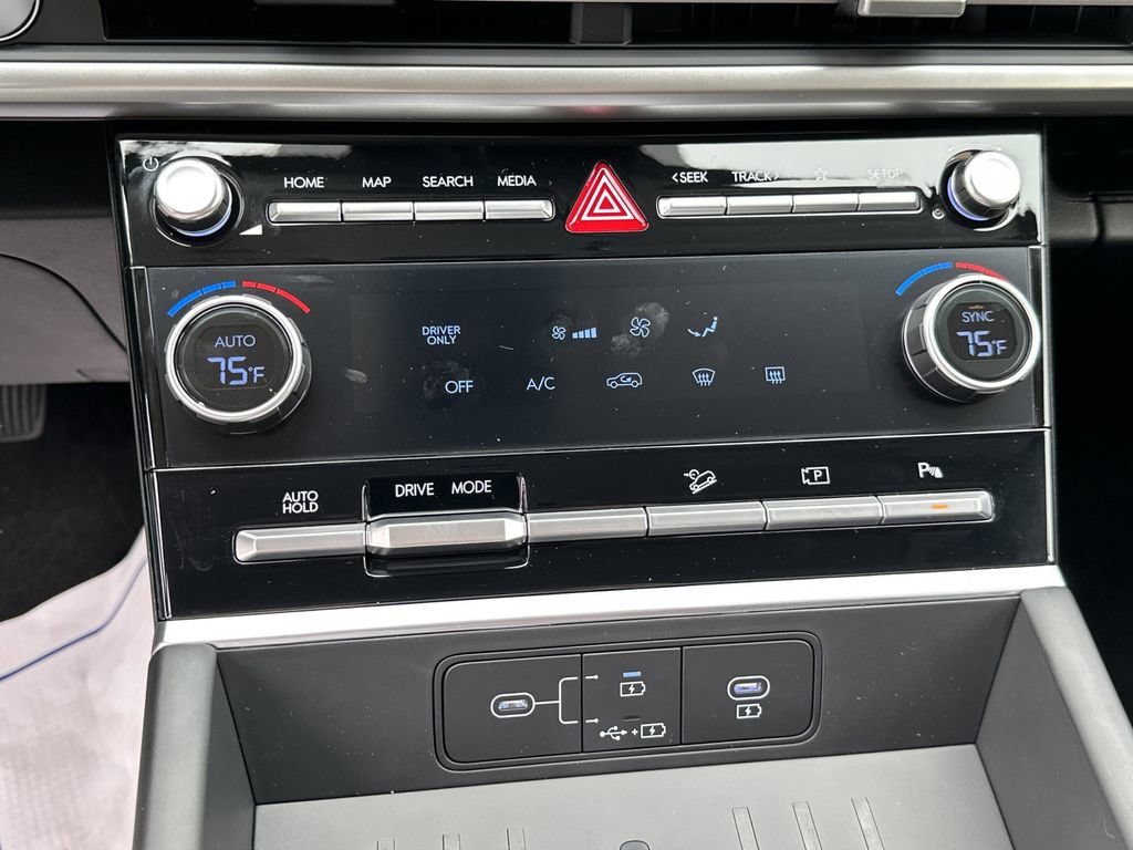 New 2026 Hyundai Santa Fe SE FWD image 18