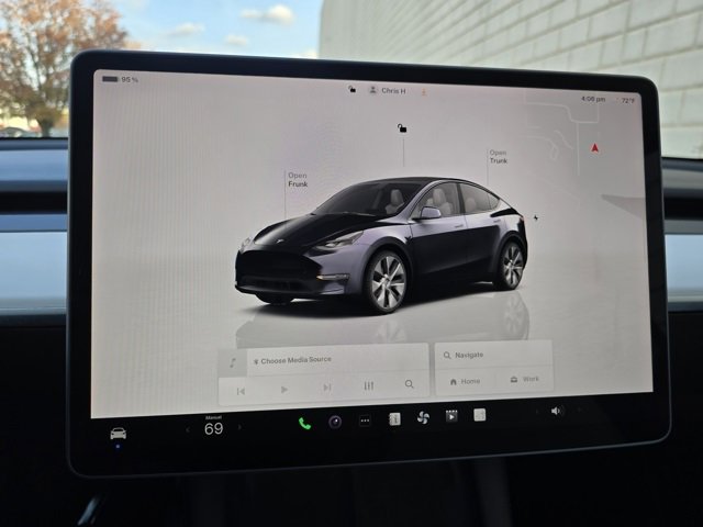 Used 2023 Tesla Model Y 2WD image 42