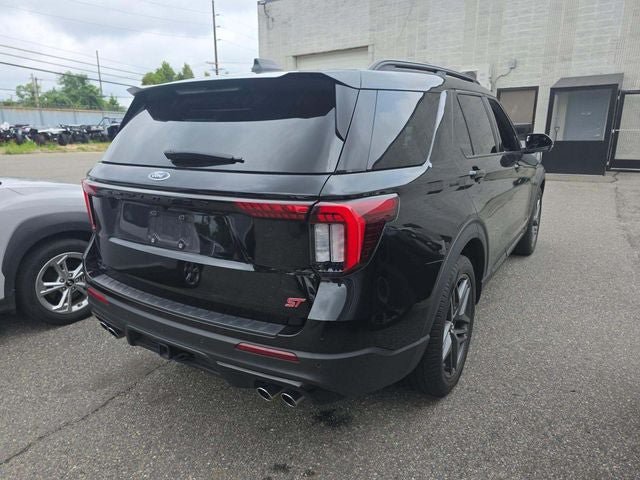 Used 2025 Ford Explorer ST AWD/4WD image 6