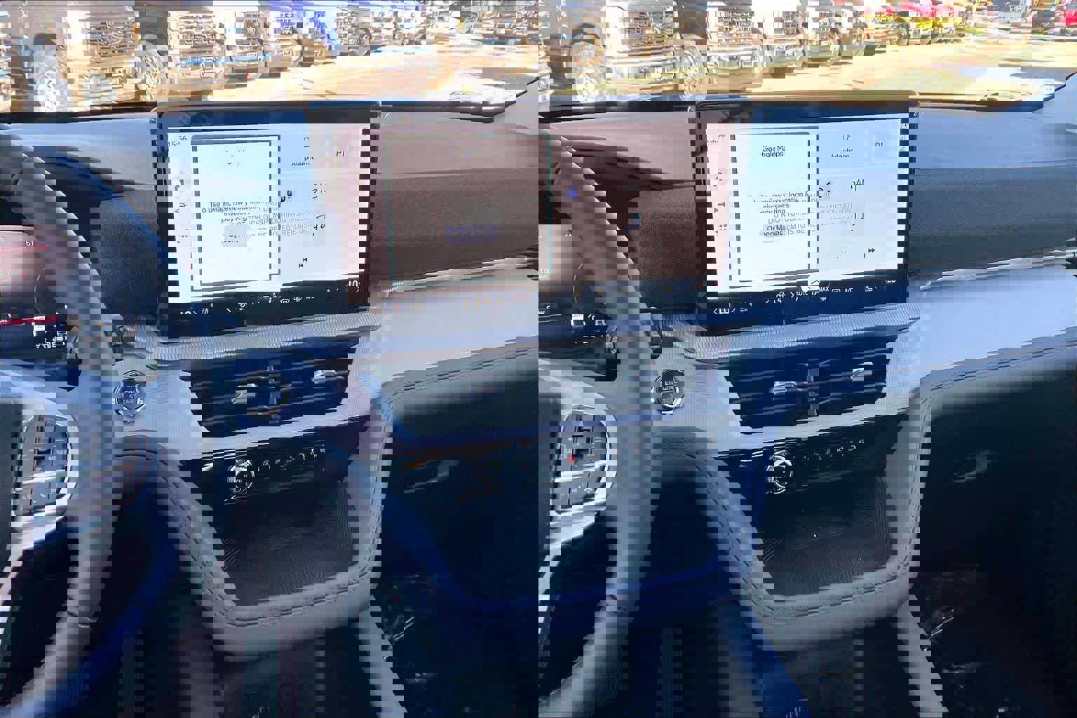 New 2026 Ford Explorer Active w/ Active Comfort Package image 6