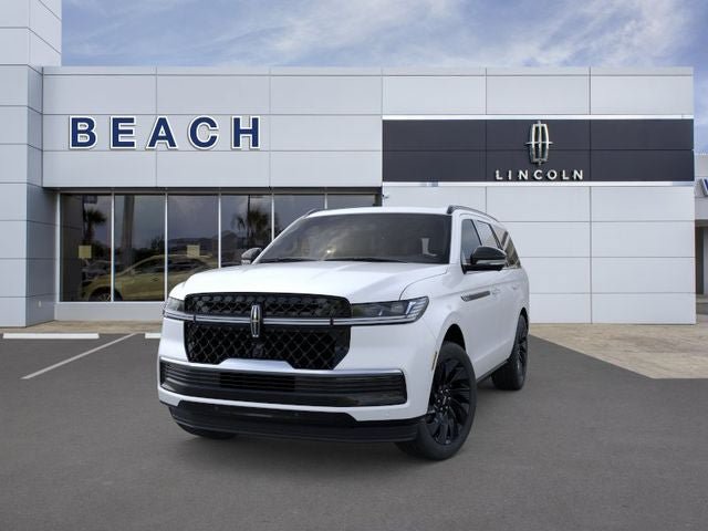 New 2025 Lincoln Navigator Reserve w/ Jet Appearance Package AWD/4WD image 3
