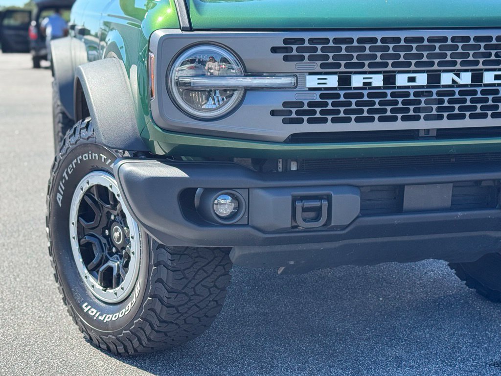 Used 2023 Ford Bronco Badlands w/ Sasquatch Package AWD/4WD image 3