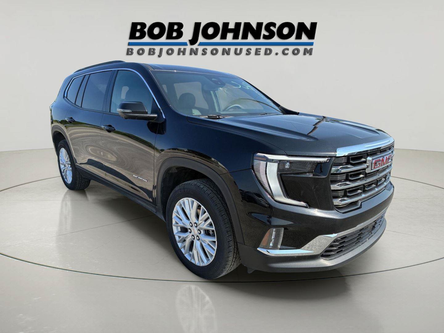 Used 2025 GMC Acadia Elevation w/ Elevation Premium Package AWD/4WD image 3