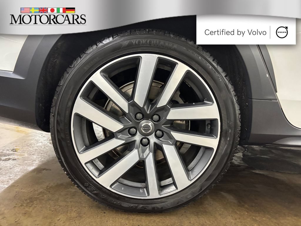 Used 2022 Volvo V90 B6 Cross Country w/ Advanced Package AWD/4WD image 35