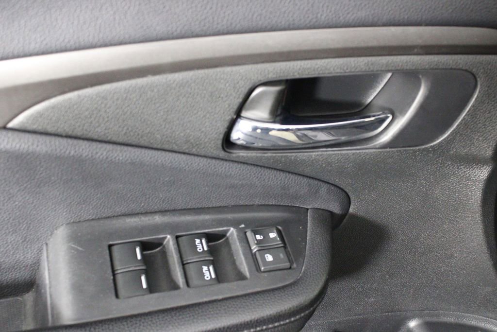 Used 2018 Honda Pilot EX-L image 17