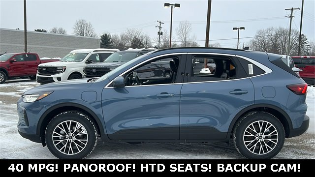 New 2026 Ford Escape SE image 3