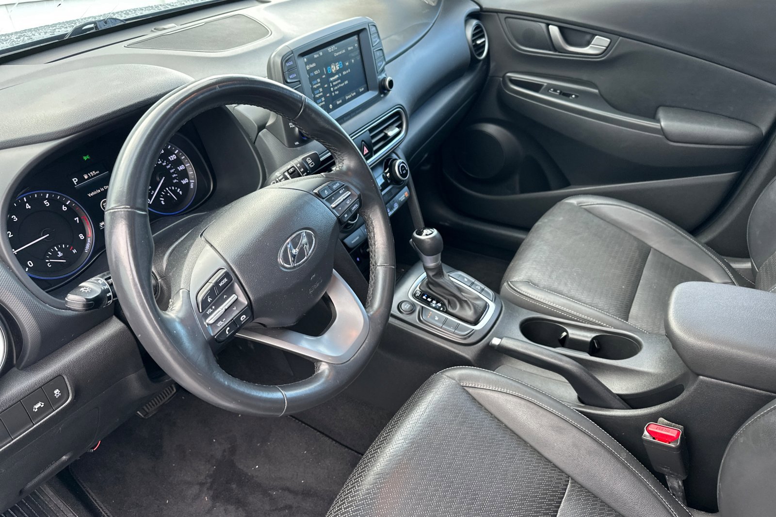 Used 2021 Hyundai Kona Limited w/ Cargo Package image 10