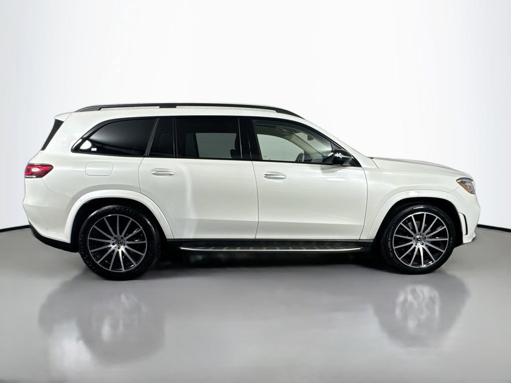 Used 2021 Mercedes-Benz GLS 580 4MATIC image 4