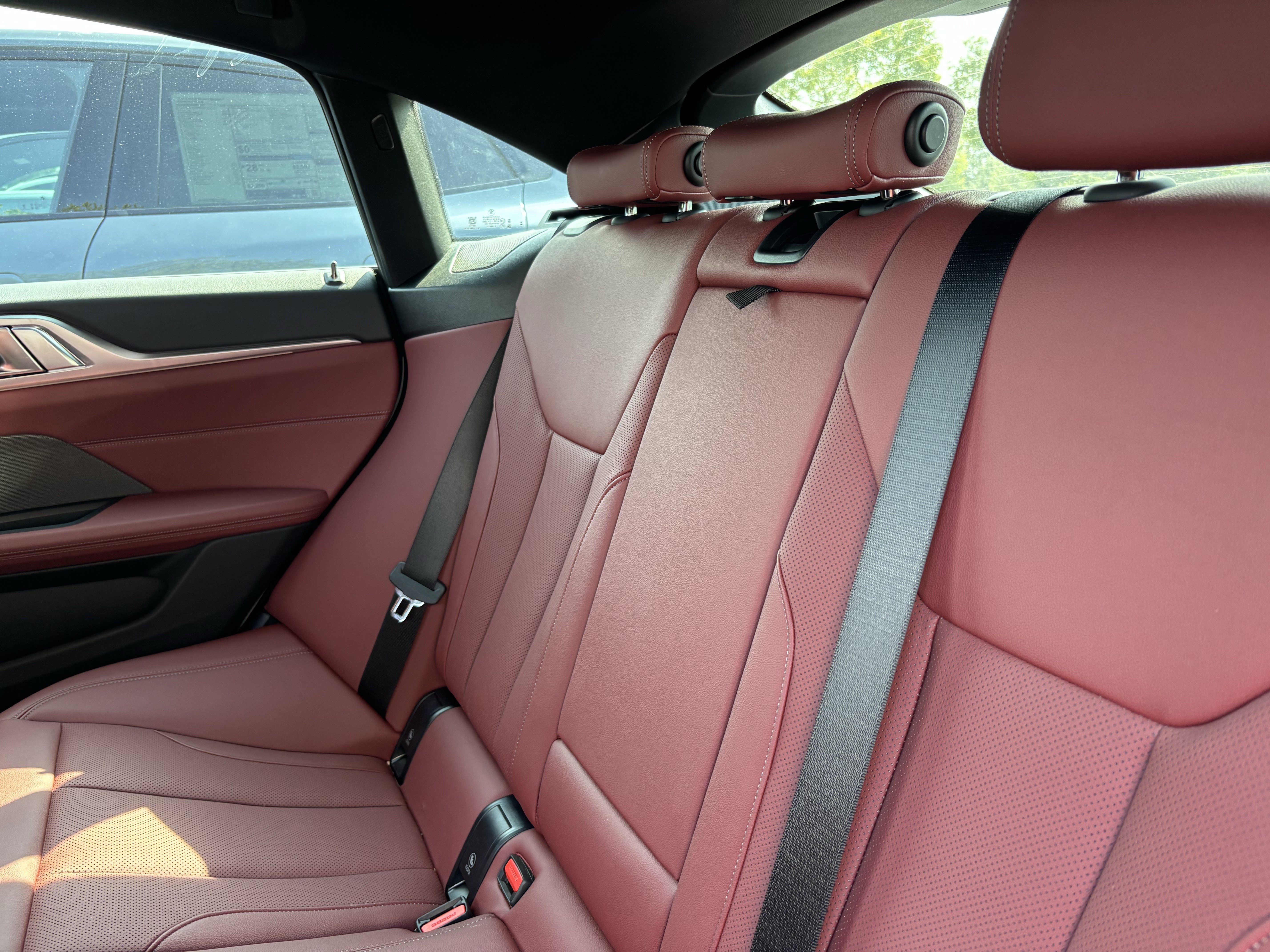 Used 2026 BMW M440i w/ Premium Package RWD image 32