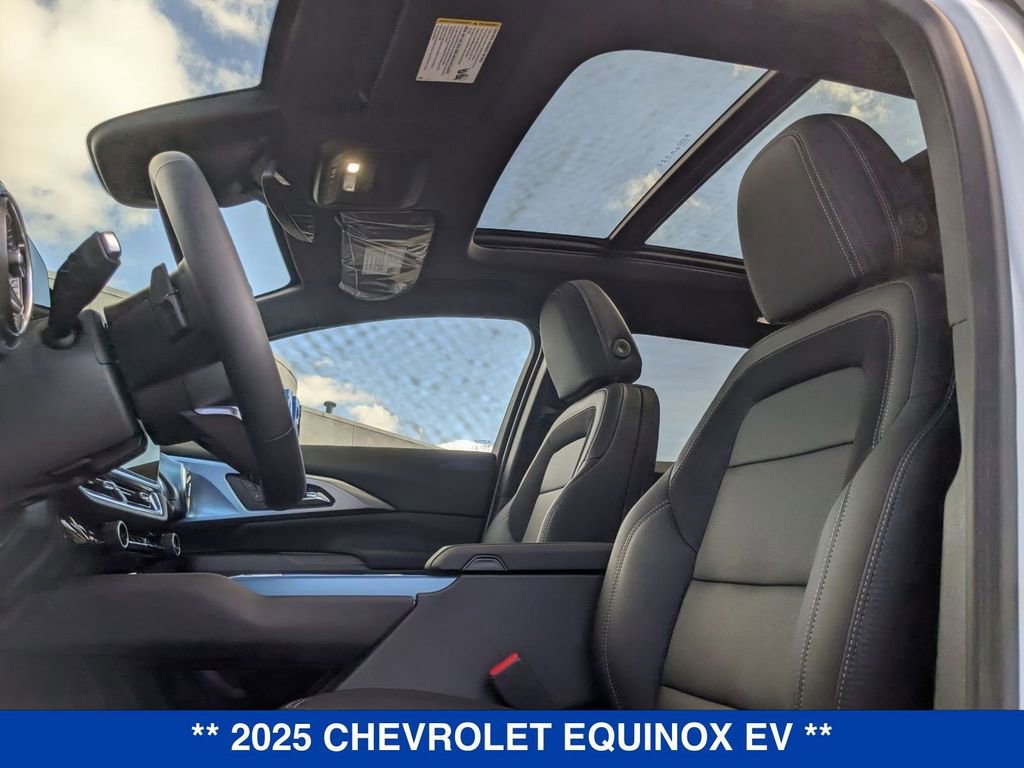 New 2025 Chevrolet Equinox EV LT AWD/4WD image 25