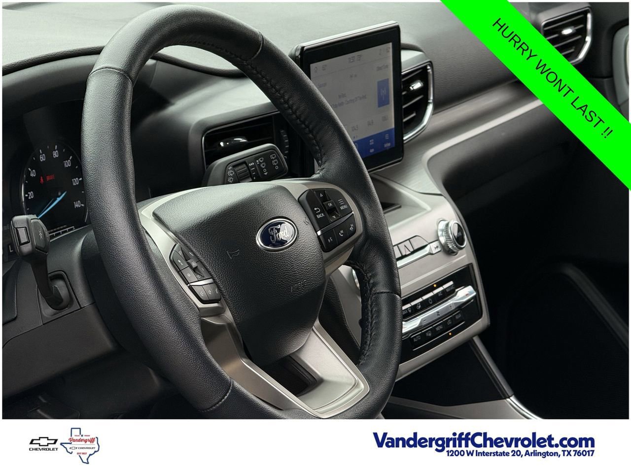 Used 2023 Ford Explorer XLT w/ Equipment Group 202A RWD image 11