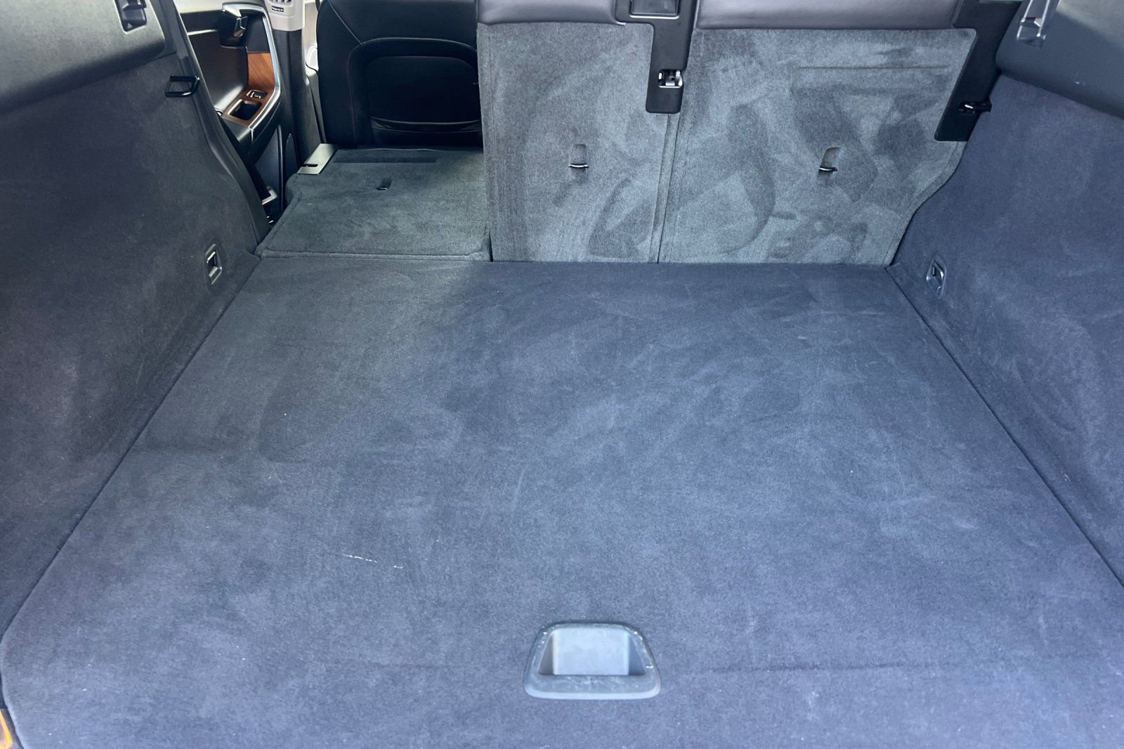 Used 2017 Volvo XC60 T5 Inscription w/ Advanced Package image 14