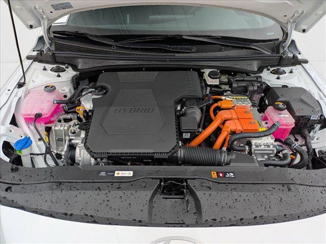 New 2025 Hyundai Elantra SEL image 16