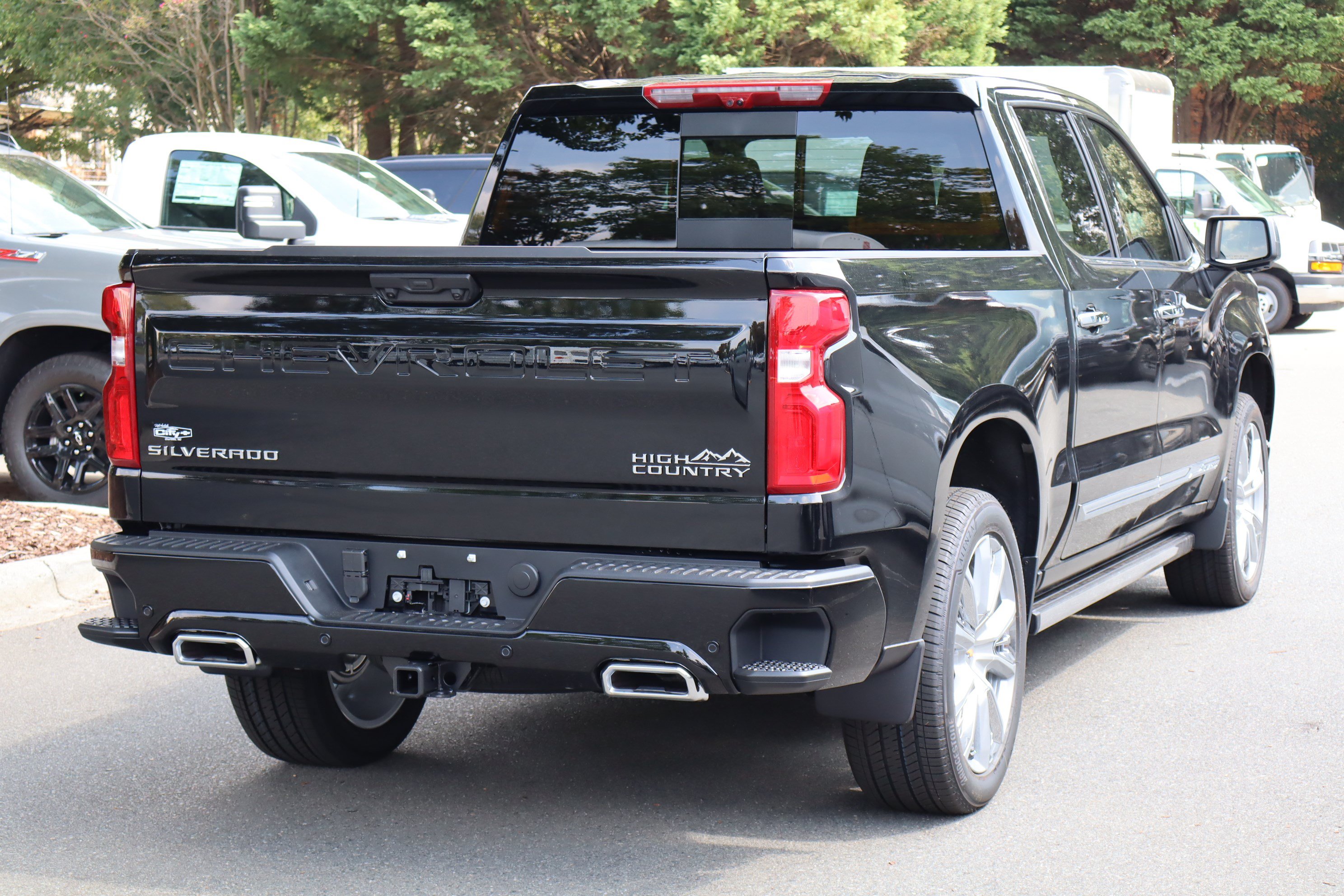 New 2026 Chevrolet Silverado 1500 High Country AWD/4WD image 8