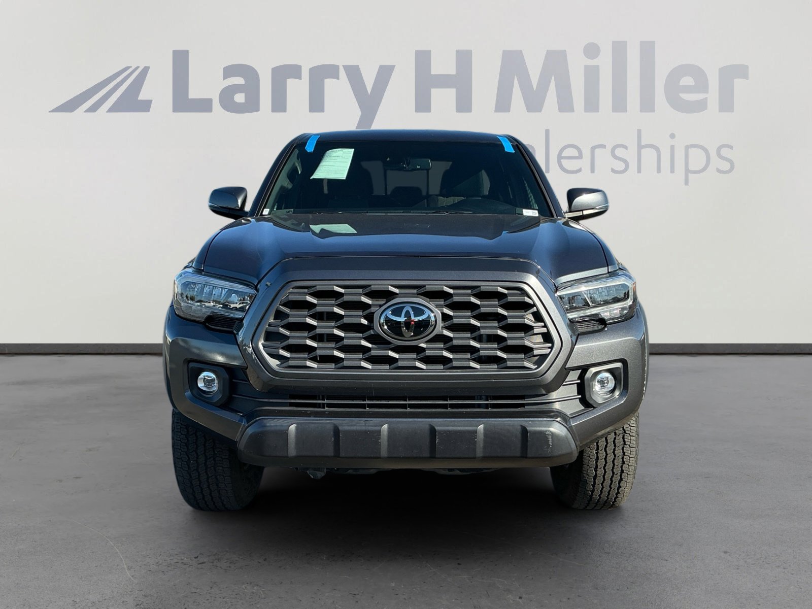 Used 2023 Toyota Tacoma TRD Off-Road image 8