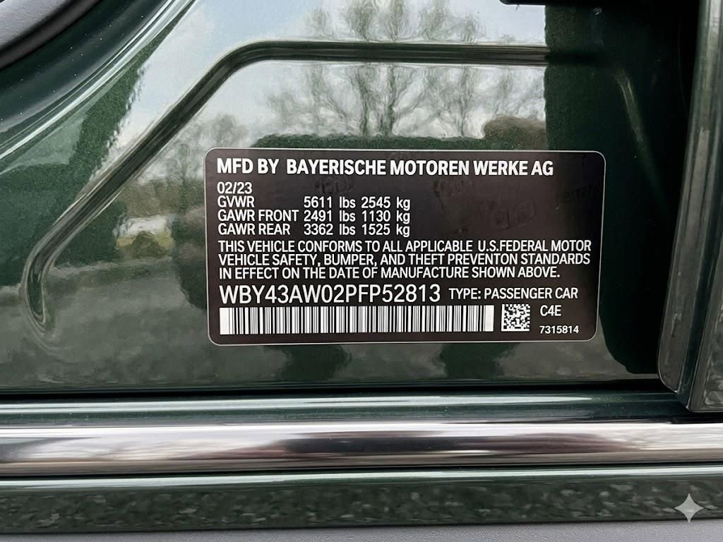 Used 2023 BMW i4 eDrive35 w/ Premium Package image 9