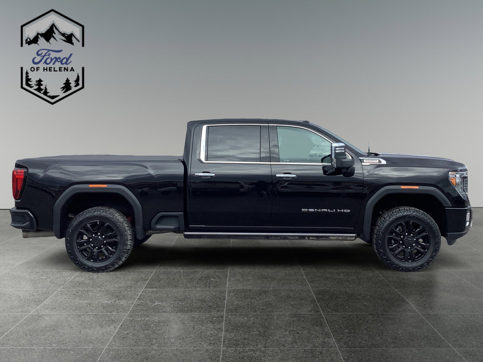 Used 2022 GMC Sierra 2500 Denali w/ Denali Black Diamond Edition image 6