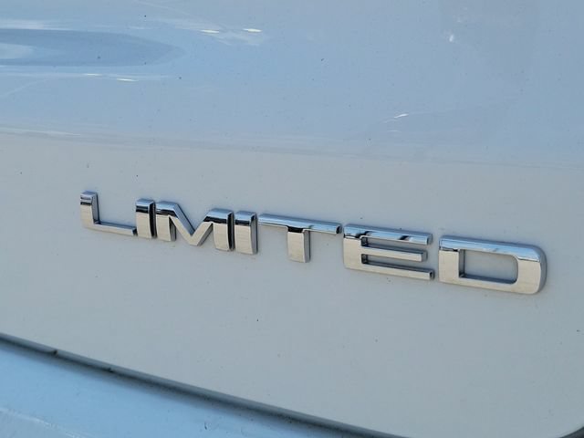 Used 2025 Jeep Compass Limited AWD/4WD image 9