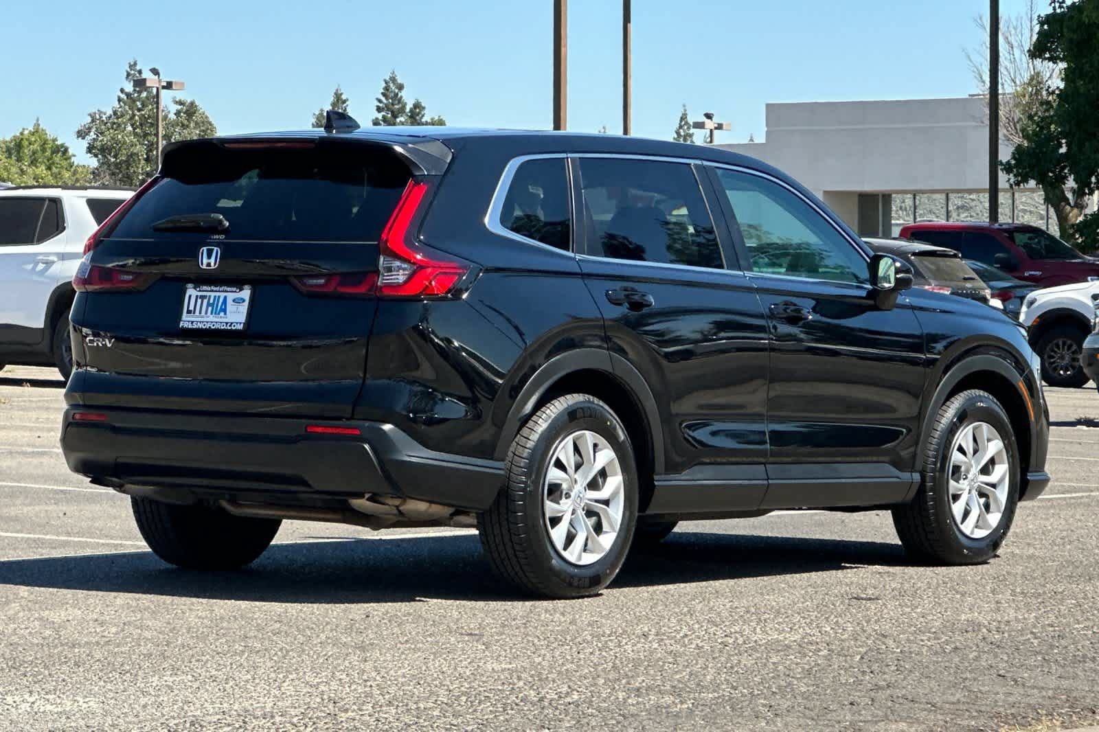 Used 2025 Honda CR-V LX video 2