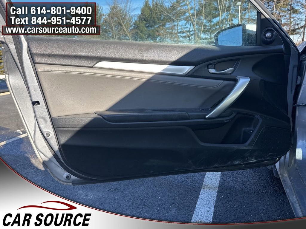 Used 2016 Honda Civic Touring image 11