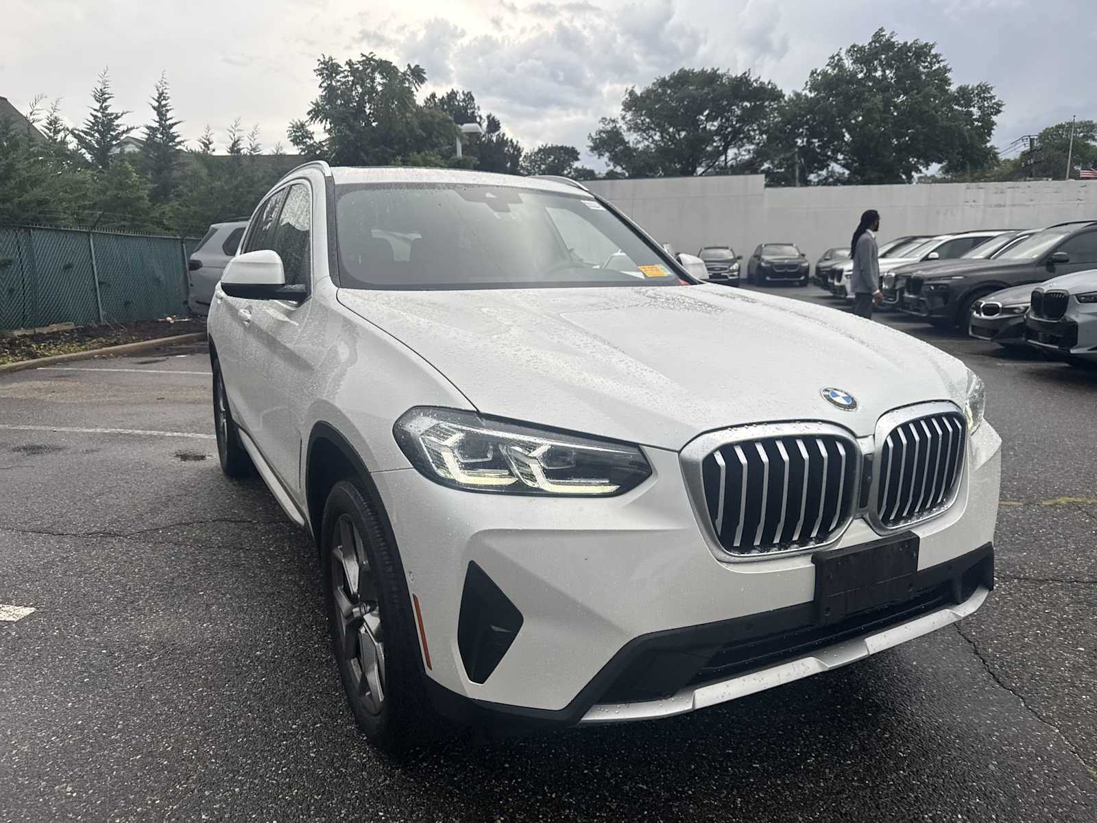 Used 2024 BMW X3 xDrive30i w/ Convenience Package AWD/4WD image 2