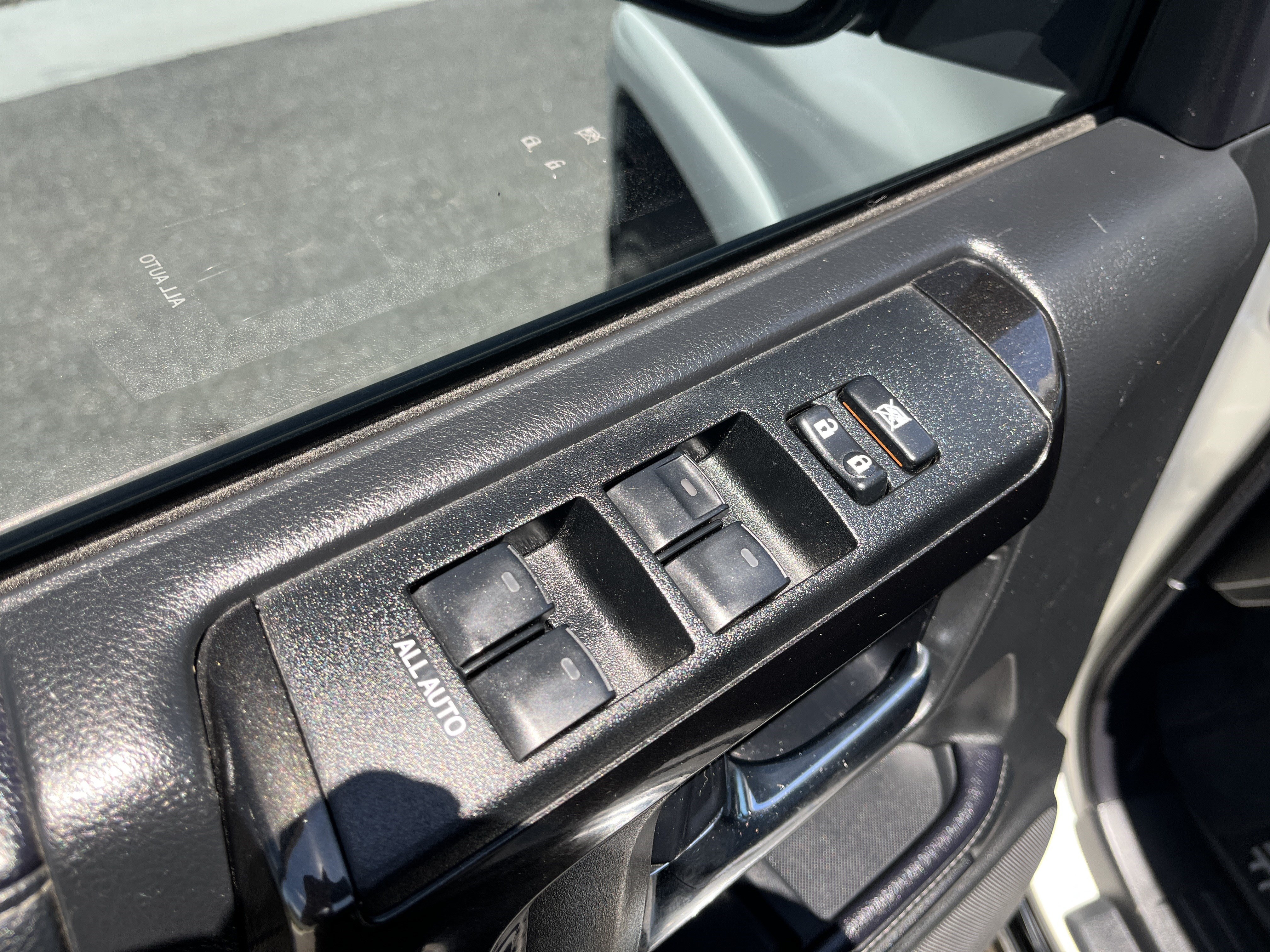 Used 2020 Toyota 4Runner Nightshade AWD/4WD image 18