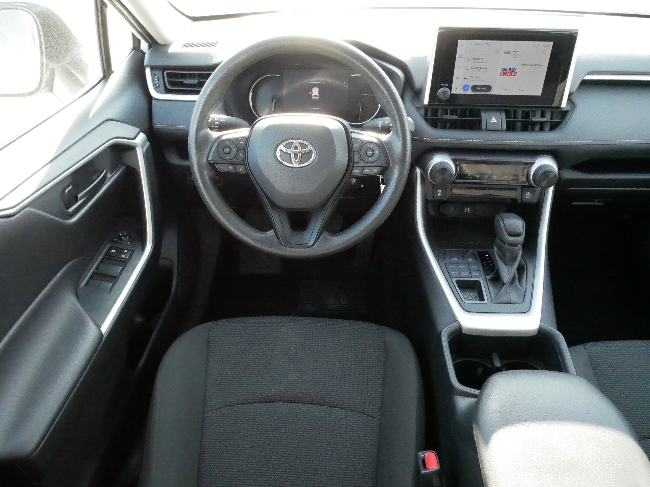 Certified 2024 Toyota RAV4 LE image 9