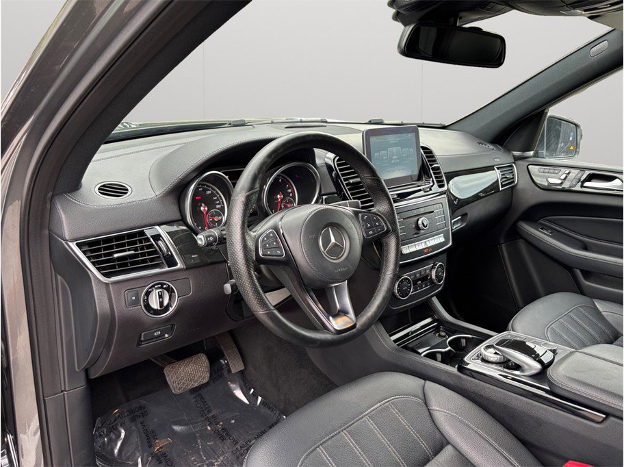Used 2017 Mercedes-Benz GLS 450 4MATIC image 6