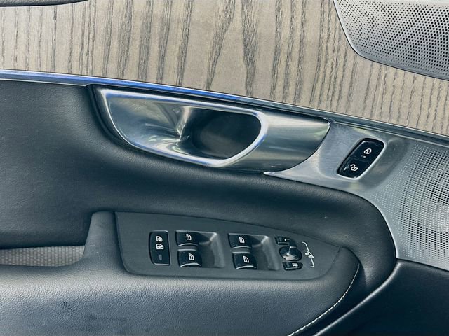 Used 2021 Volvo XC90 T6 Inscription w/ Advanced Package image 18