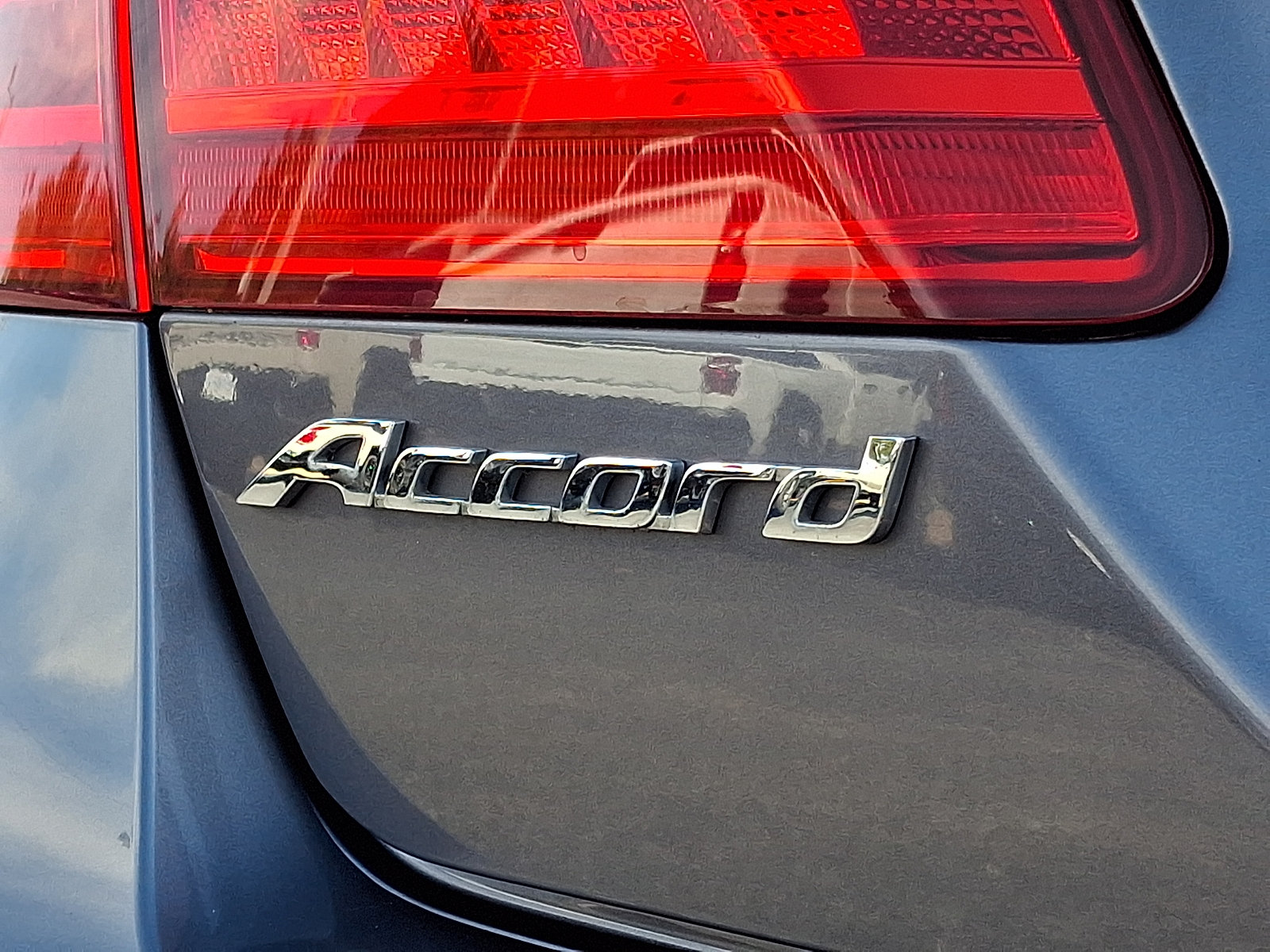 Used 2015 Honda Accord EX-L image 30