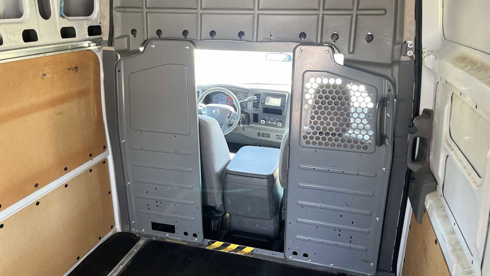 Used 2018 Nissan NV 2500 SV w/ Navigation Package RWD image 30