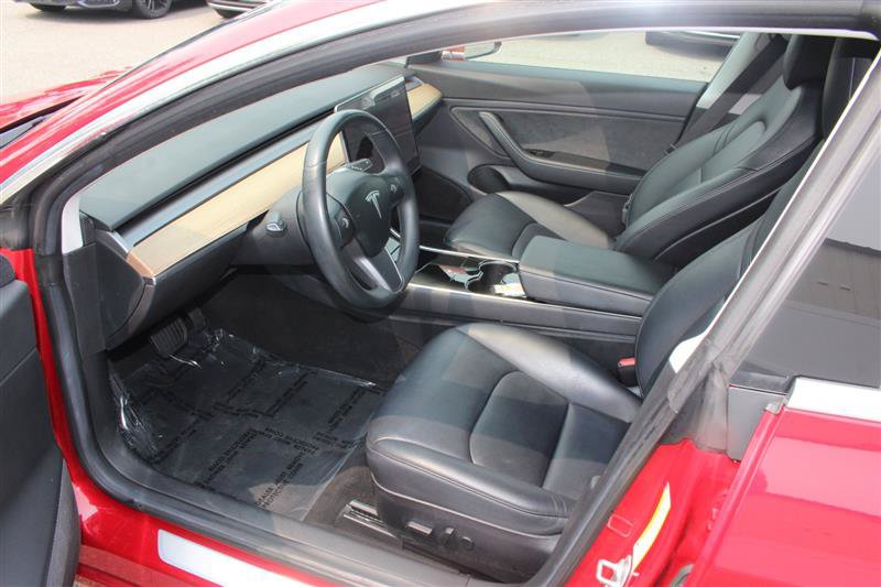 Used 2018 Tesla Model 3 Long Range RWD image 10