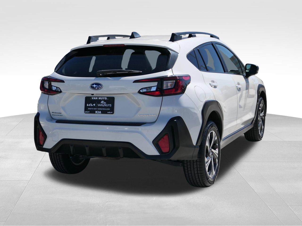 Used 2024 Subaru Crosstrek 2.0i Premium w/ Crosstrek Mirror Package AWD/4WD image 3