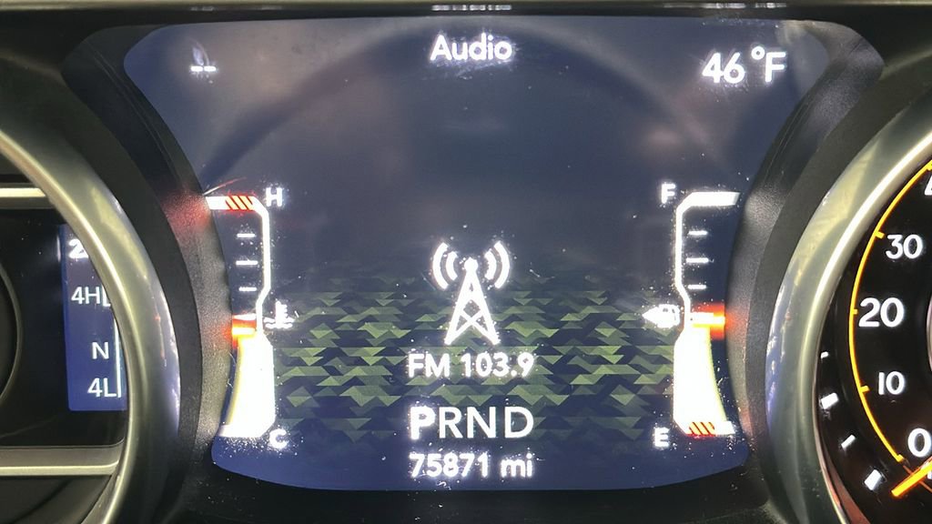 Used 2018 Jeep Wrangler Unlimited Sahara image 13