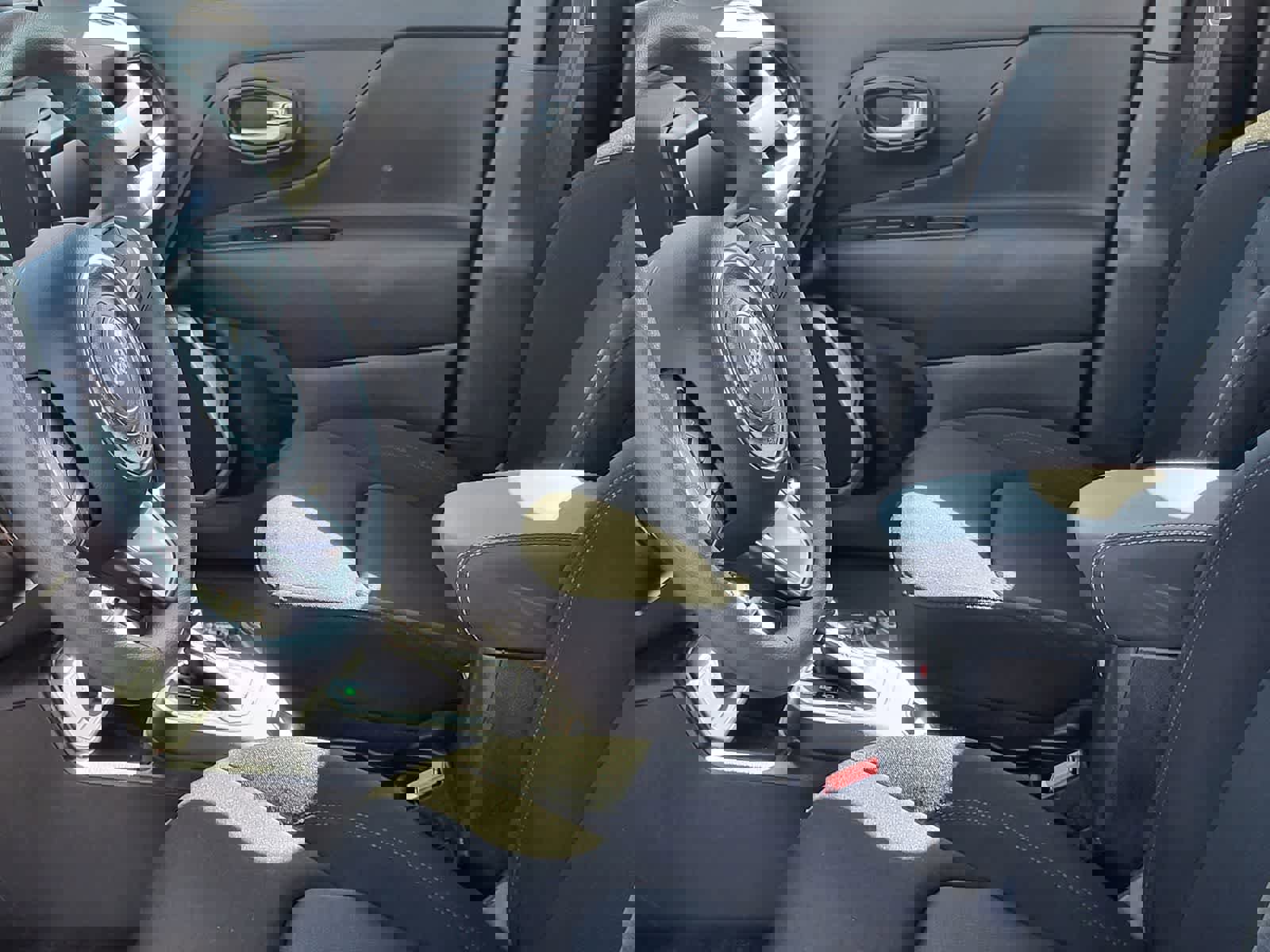 Used 2023 Jeep Renegade Latitude AWD/4WD image 26