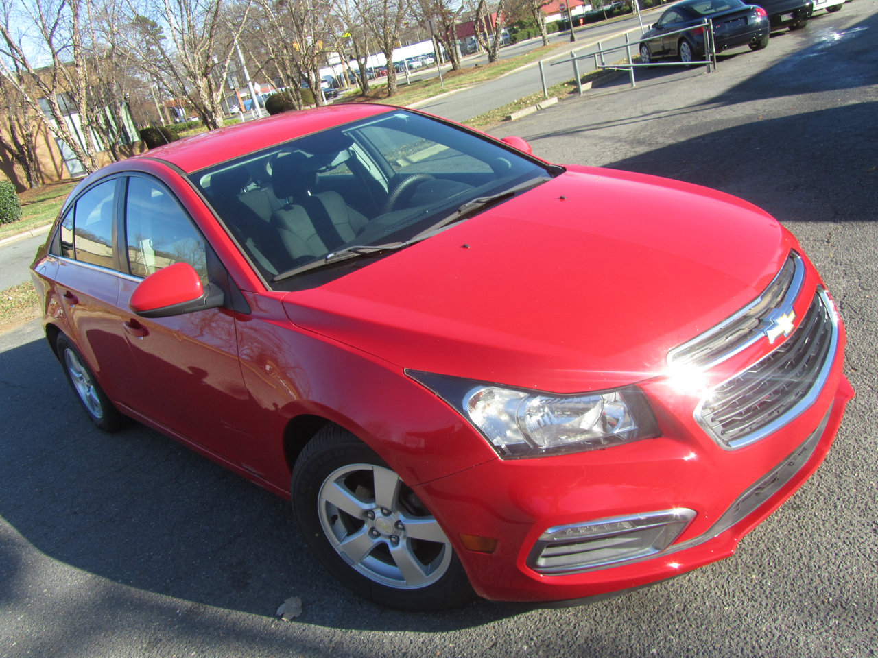 Used 2015 Chevrolet Cruze LT image 2