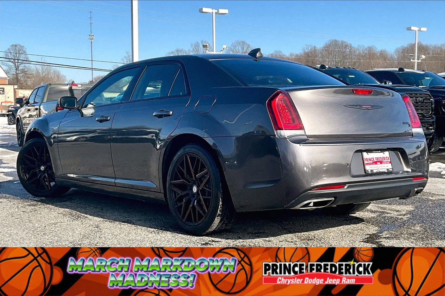 Used 2022 Chrysler 300 S image 9