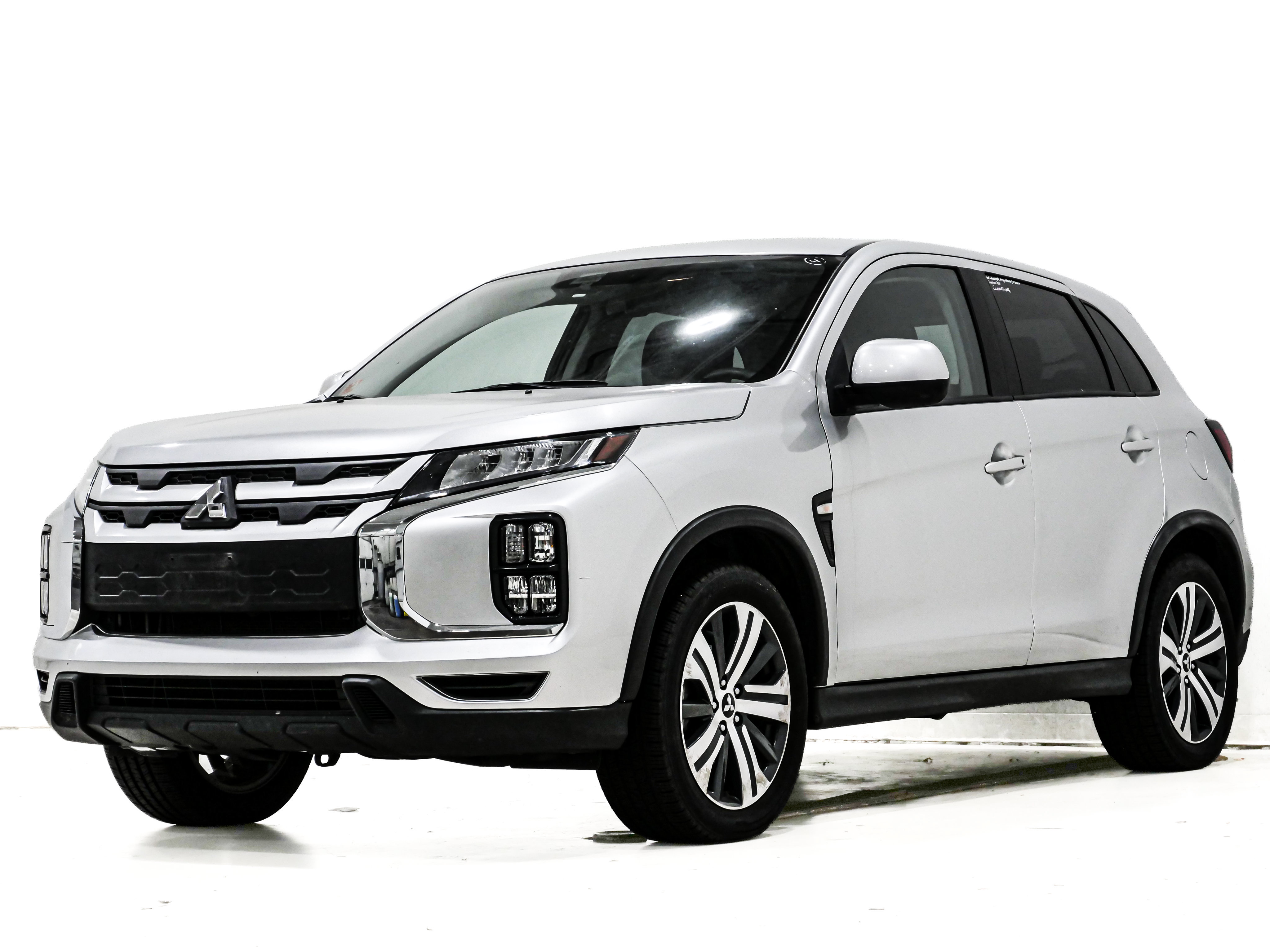 Used 2024 Mitsubishi Outlander Sport ES AWD/4WD image 3