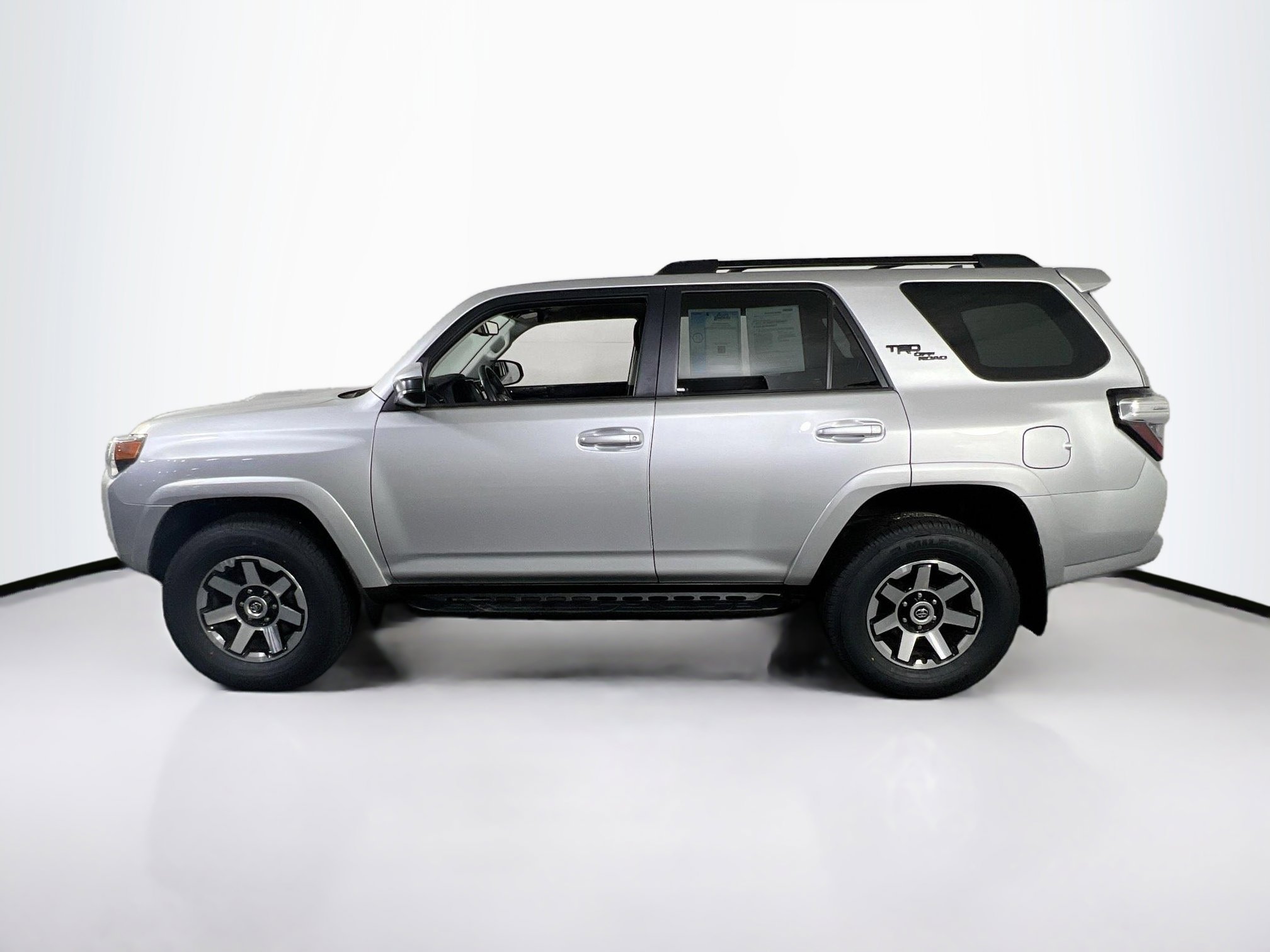 Used 2023 Toyota 4Runner TRD Off-Road image 8