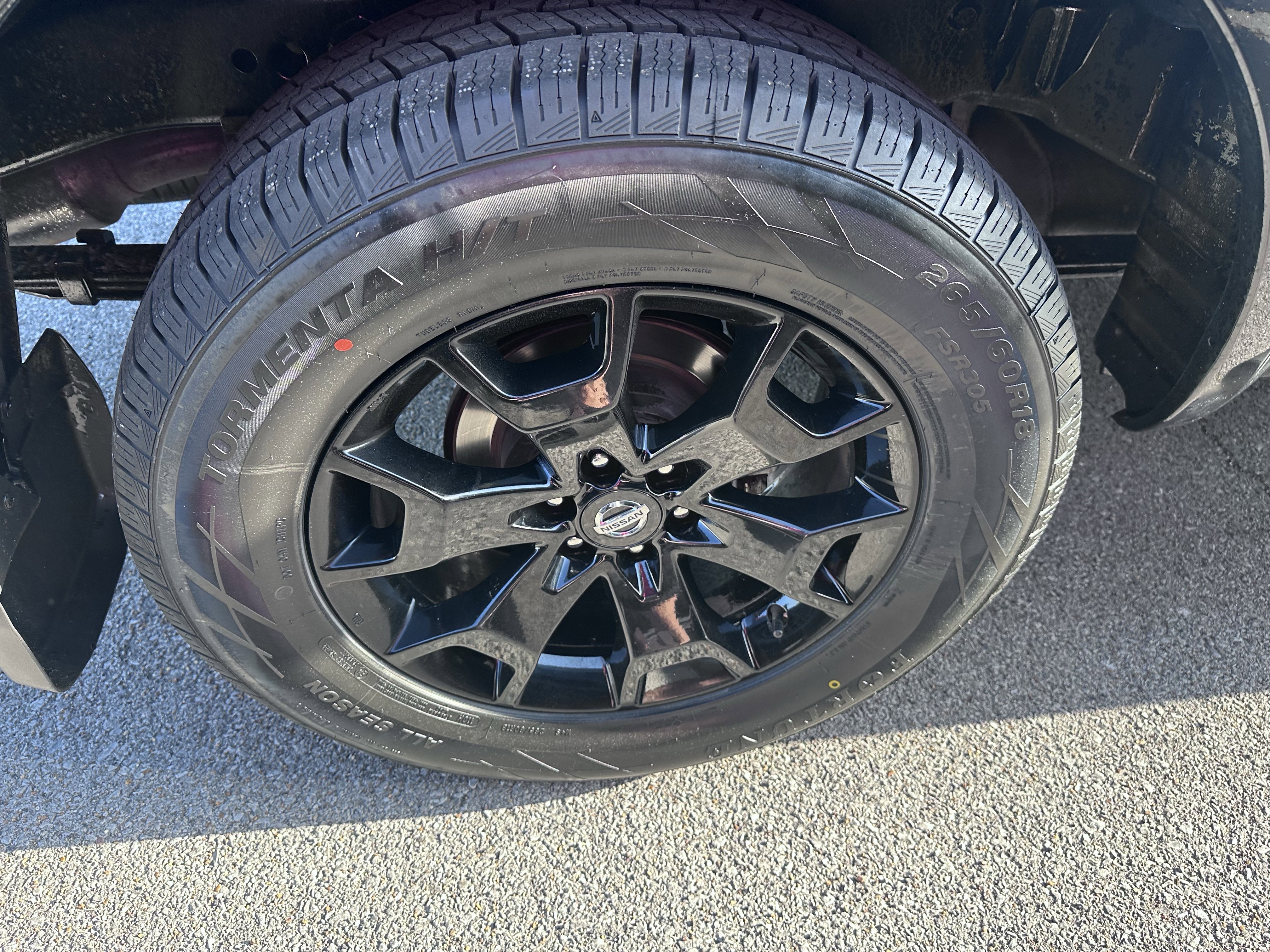 Used 2020 Nissan Frontier SV w/ Midnight Edition Floor Mats RWD image 16