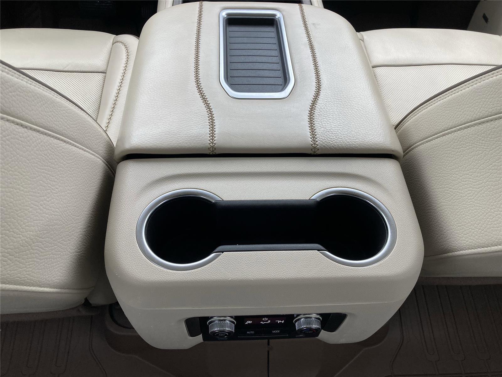 Used 2022 GMC Yukon Denali image 19