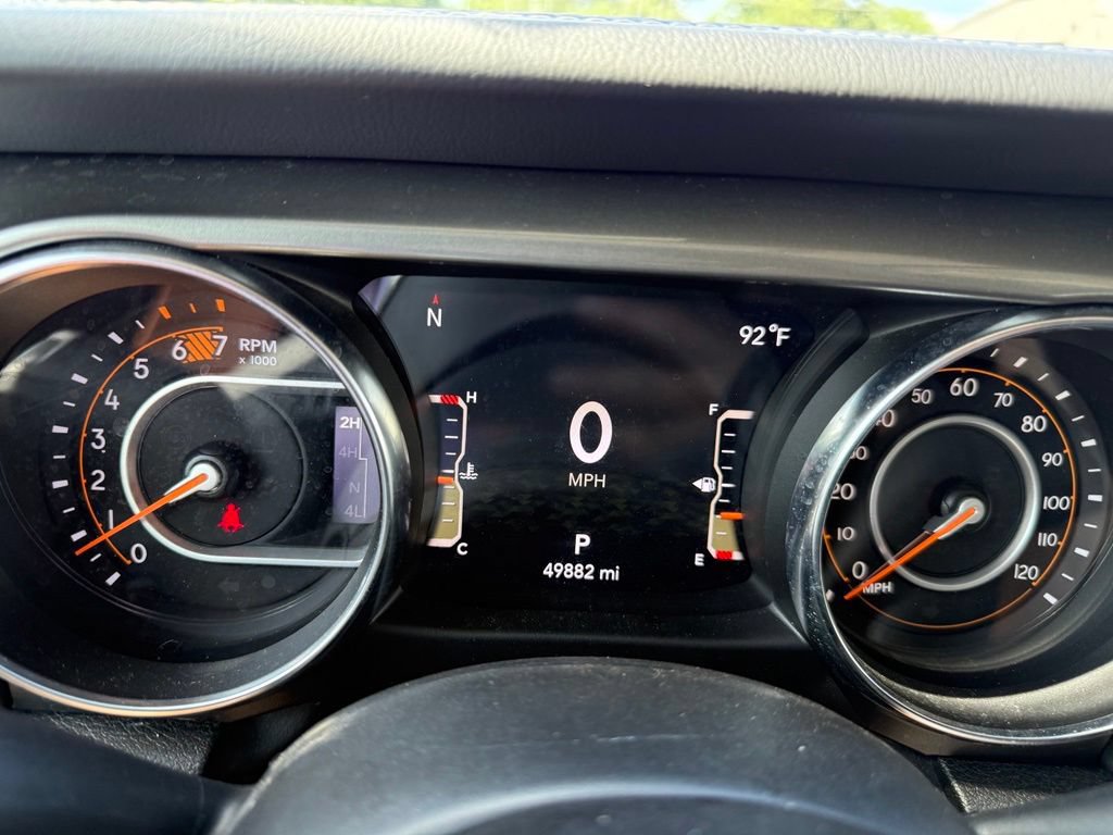 Used 2023 Jeep Wrangler Unlimited Sahara AWD/4WD image 40