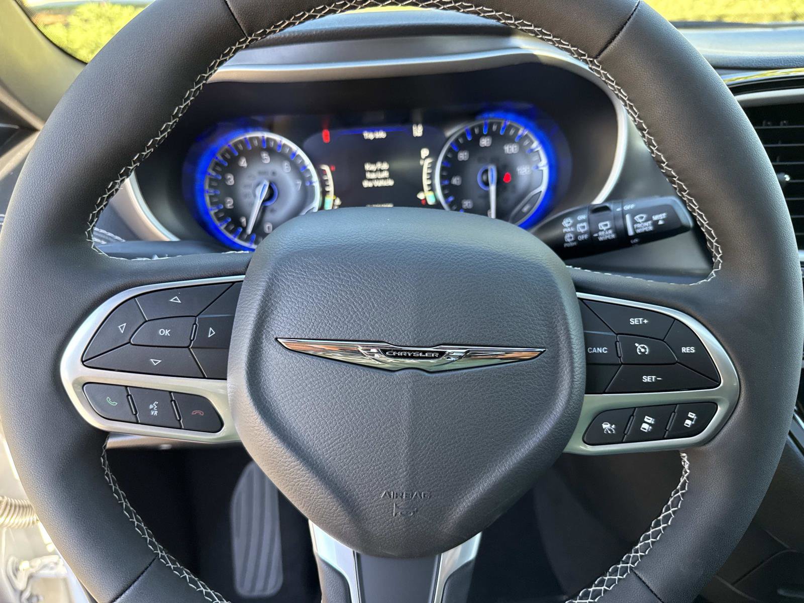 New 2026 Chrysler Pacifica Select image 30