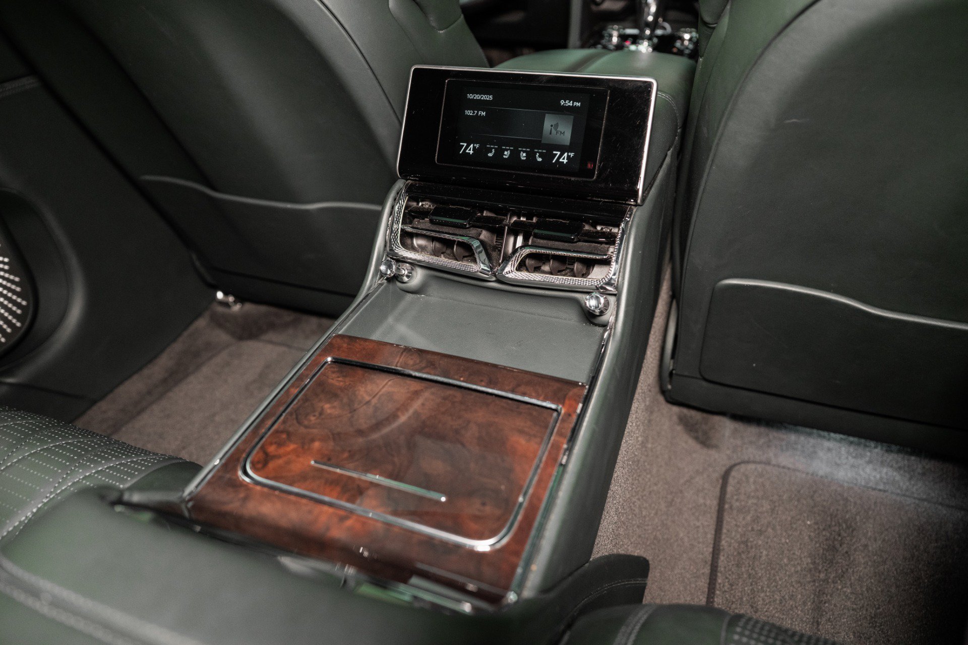 Certified 2022 Bentley Flying Spur V8 AWD/4WD image 26
