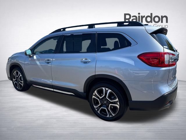 Used 2023 Subaru Ascent Limited w/ Technology Package AWD/4WD image 5