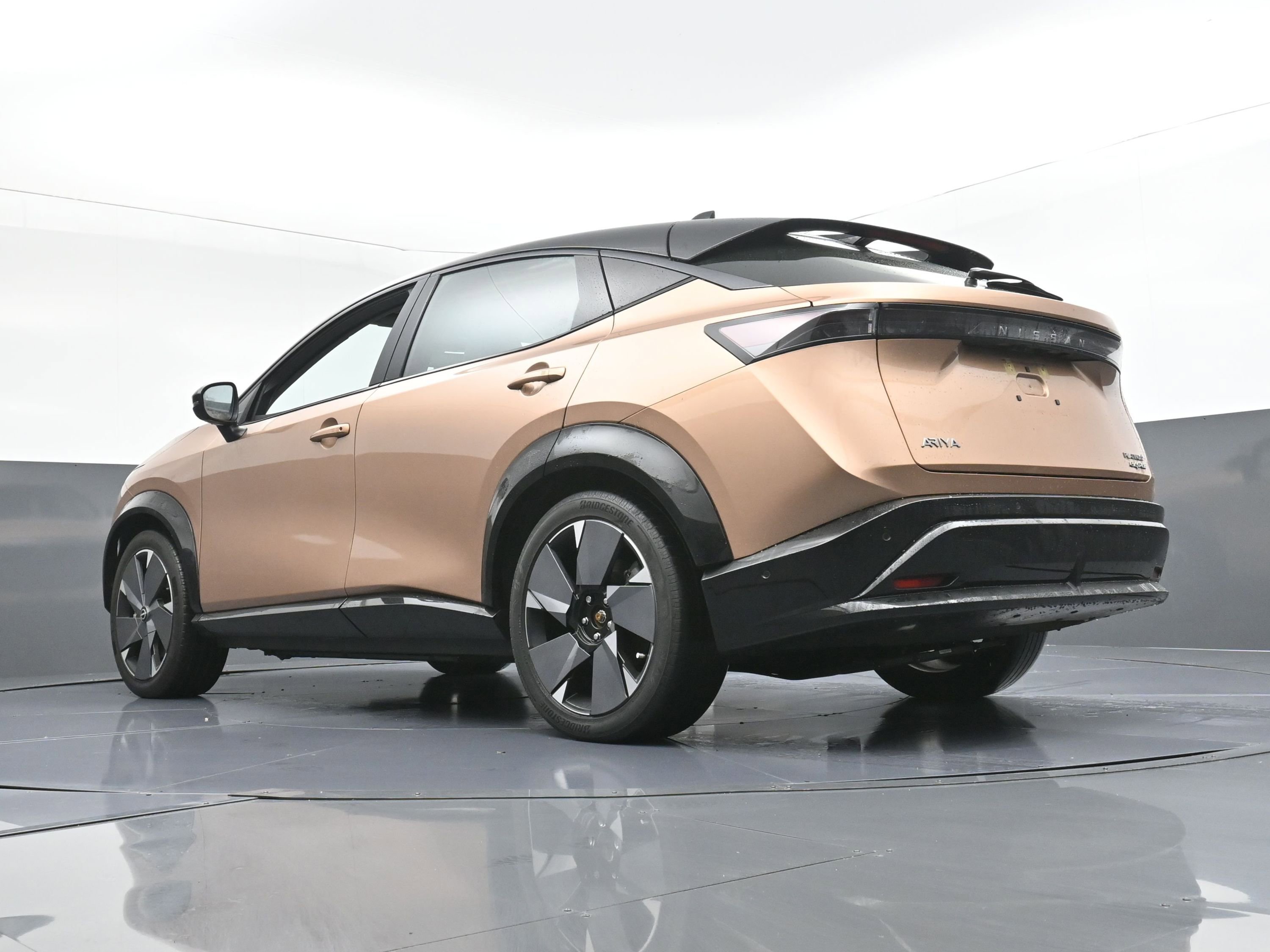 Used 2023 Nissan Ariya image 24