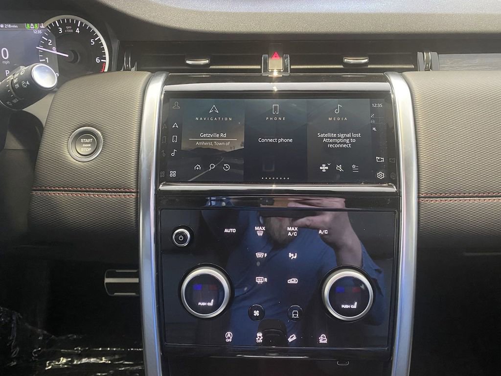 New 2023 Land Rover Discovery Sport S R-Dynamic image 16