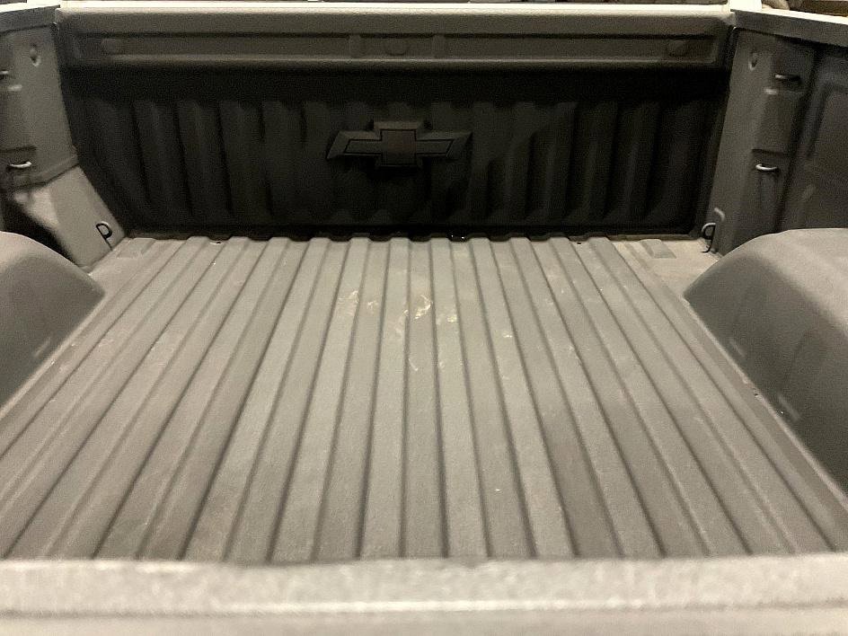 Used 2020 Chevrolet Silverado 1500 LT w/ All-Star Edition image 15