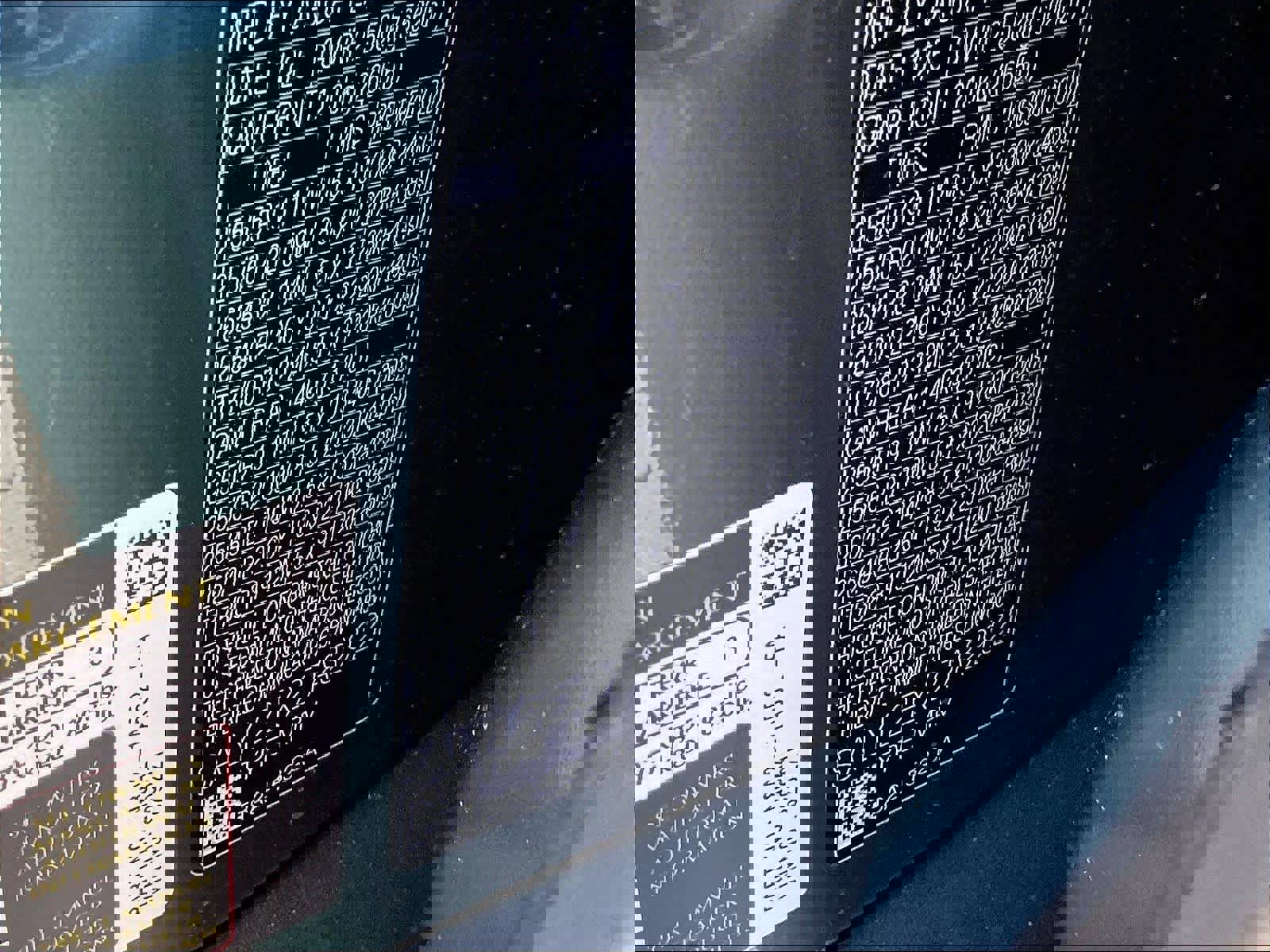 New 2026 Land Rover Range Rover Velar Dynamic SE image 36